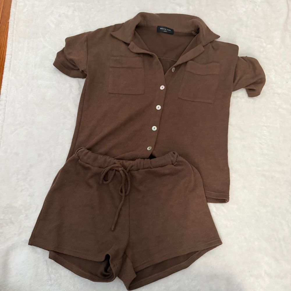 White Fox Brown Shirt and Short Matching Set size xs/s